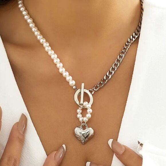 Pearl Necklace with Toggle Clasp Heart Link Chain Choker Pearl Jewelry - Picture 4 of 11
